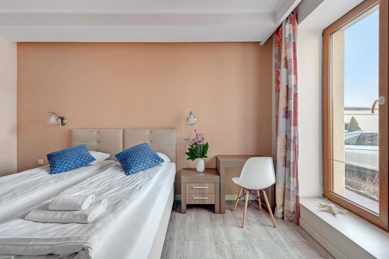 Beach Front - Nautilius Apartment กดัญสก์ ภายนอก รูปภาพ