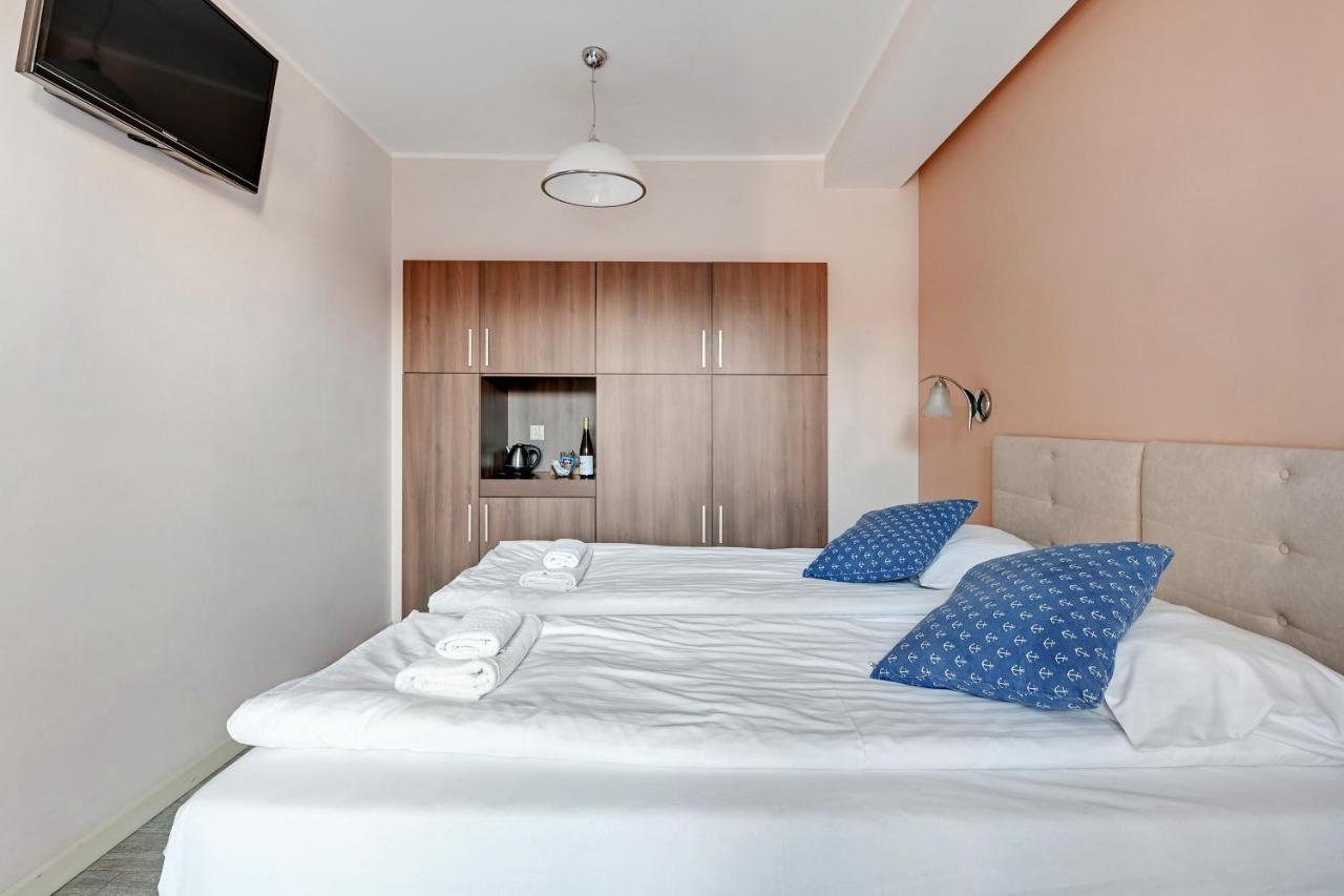 Beach Front - Nautilius Apartment กดัญสก์ ภายนอก รูปภาพ