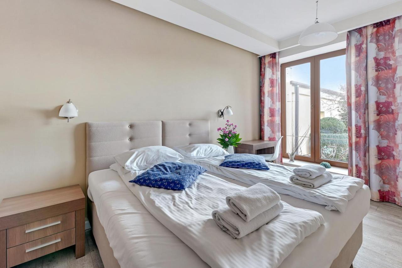 Beach Front - Nautilius Apartment กดัญสก์ ภายนอก รูปภาพ